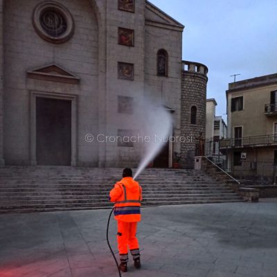 Nuoro, sanificazione di strade e piazze, le Grazie