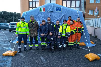Nuoro. Una delle tende per l'emergenza Coronavirus (foto Cronache Nuoresi)