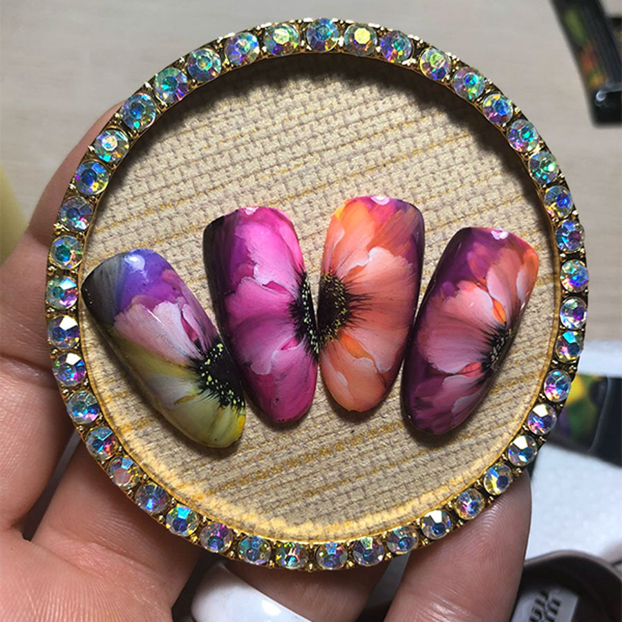 Vuoi specializzarti nel settore onicotecnico? Allora partecipa al primo Campus Nails in Sardegna