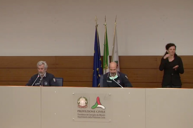 Coronavirus: I dati in Italia. Oggi  4492 positivi in più e 712 morti: risale la curva dei contagi