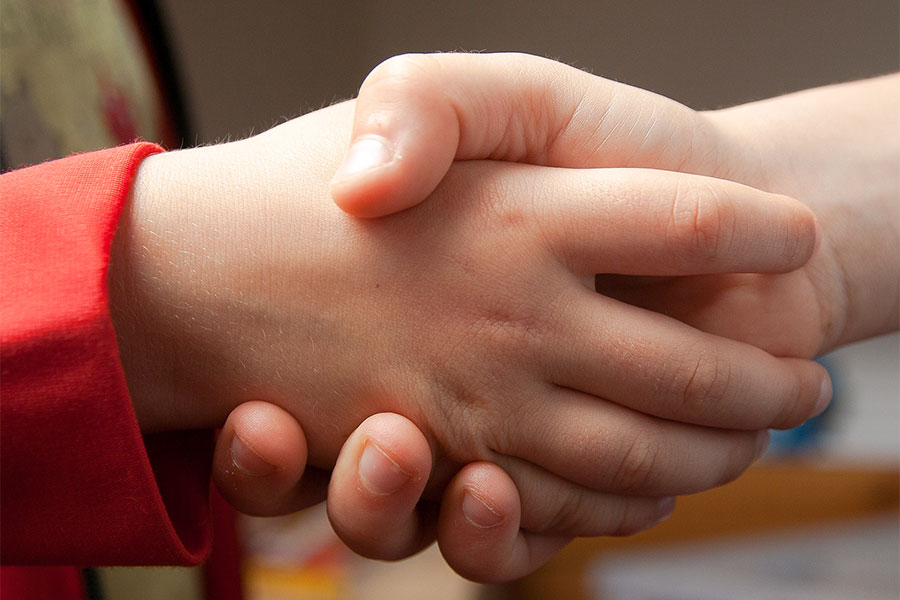 Coronavirus. “Droplet”,  dal Governo le nuove raccomandazioni per evitare il contagio