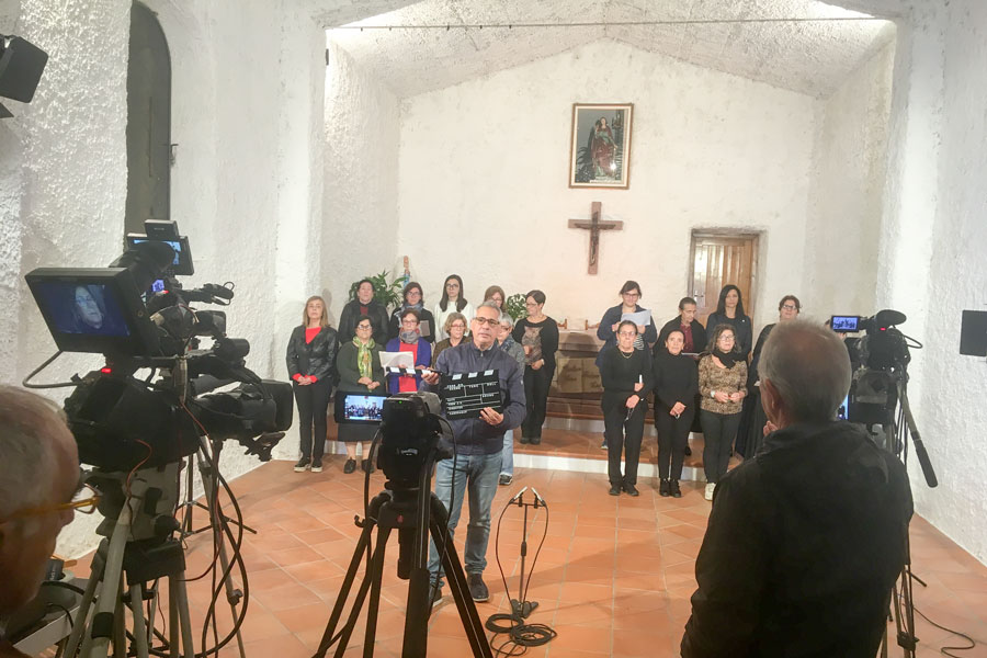Il Rosario cantato dalle donne di Urzulei diventa un video su You Tube