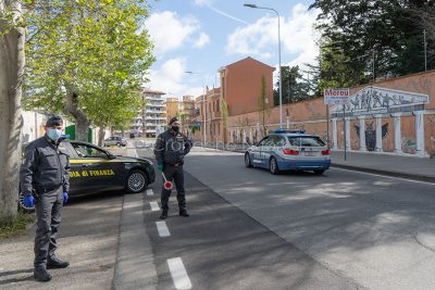 Controlli della Guardia di Finanza a Nuoro (foto S.Novellu)