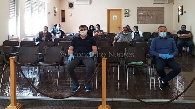 Macomer, la protesta delle Partite iva (foto PGV)