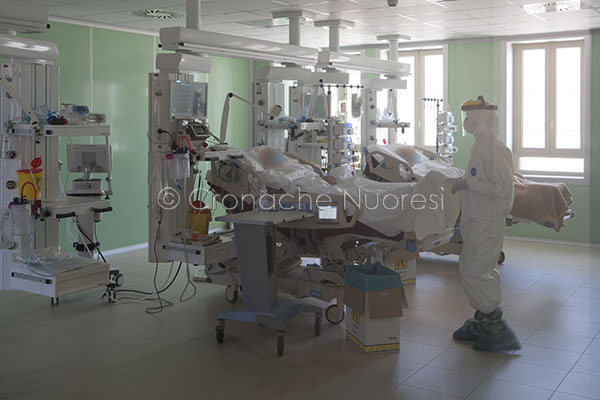 Emergenza Covid. Pronti ad attivare, se serve, 27 nuovi posti in terapia intensiva, di cui 12 a Nuoro