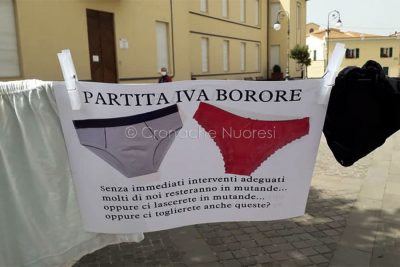 Borore. Le Partite IVA restituiscono le chiavi al Sindaco