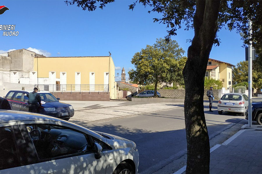 Furto e ricettazione: padre e figlio denunciati