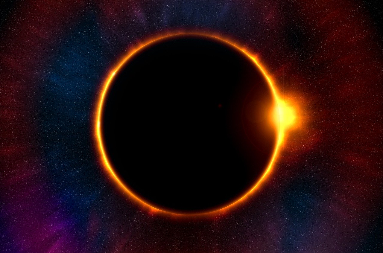 Domani il Sole dà spettacolo con una eclissi parziale: occhio alla sicurezza nell’osservare il fenomeno