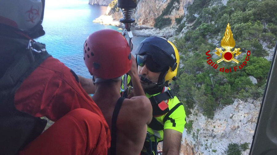 Cala Goloritzè. Escursionista in difficoltà recuperato dall’elisoccorso VVFF – VIDEO