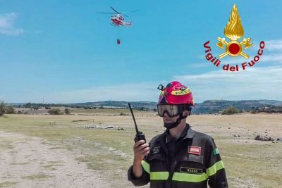 Esercitazione antincendio dei Vigili del fuoco di Nuoro