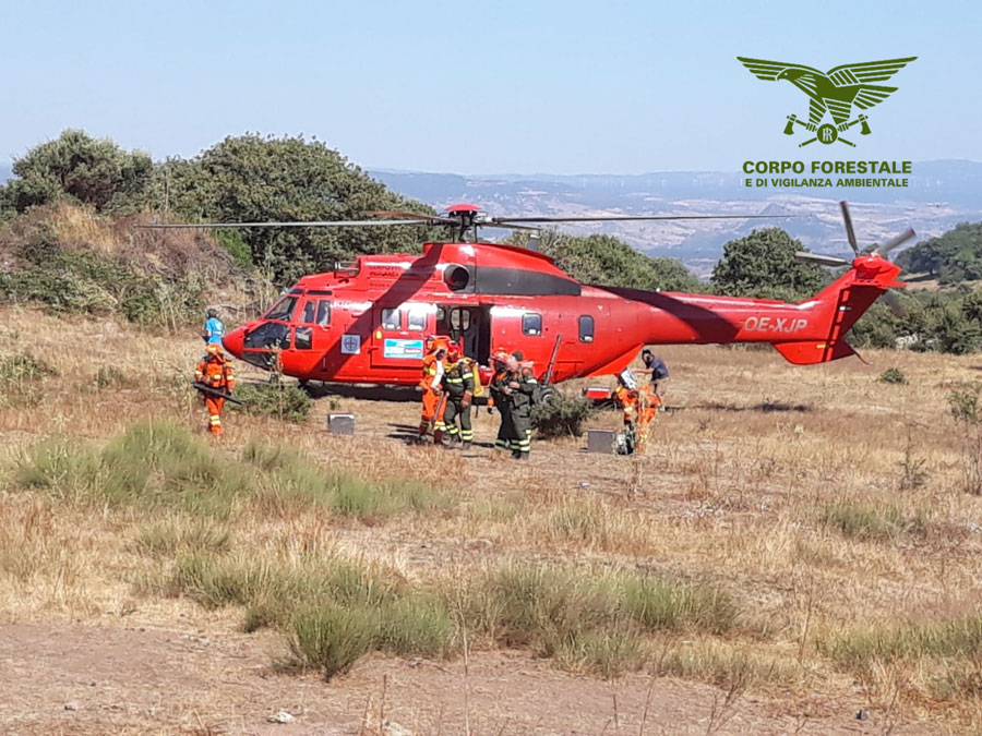 Sardegna accerchiata dal fuoco:  richiesto l’intervento dei mezzi aerei nel Sassarese, Nuorese e Sulcis Iglesiente