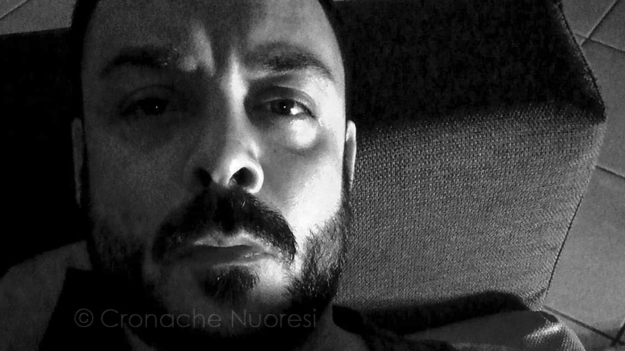 Si schianta con l’Harley e muore sul colpo: insegnava arte a Nuoro