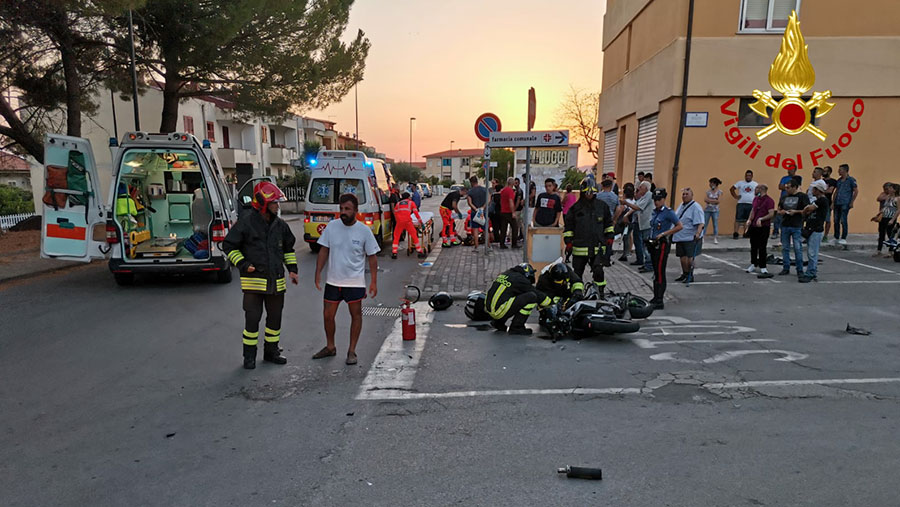 Scontro auto moto: due feriti in ospedale