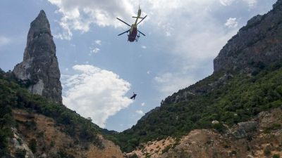La ragazza trasportata in elisoccorso