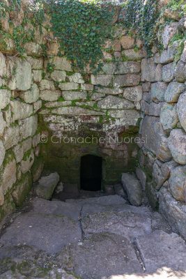 Noddule, la fonte sacra (© foto S.Novellu)