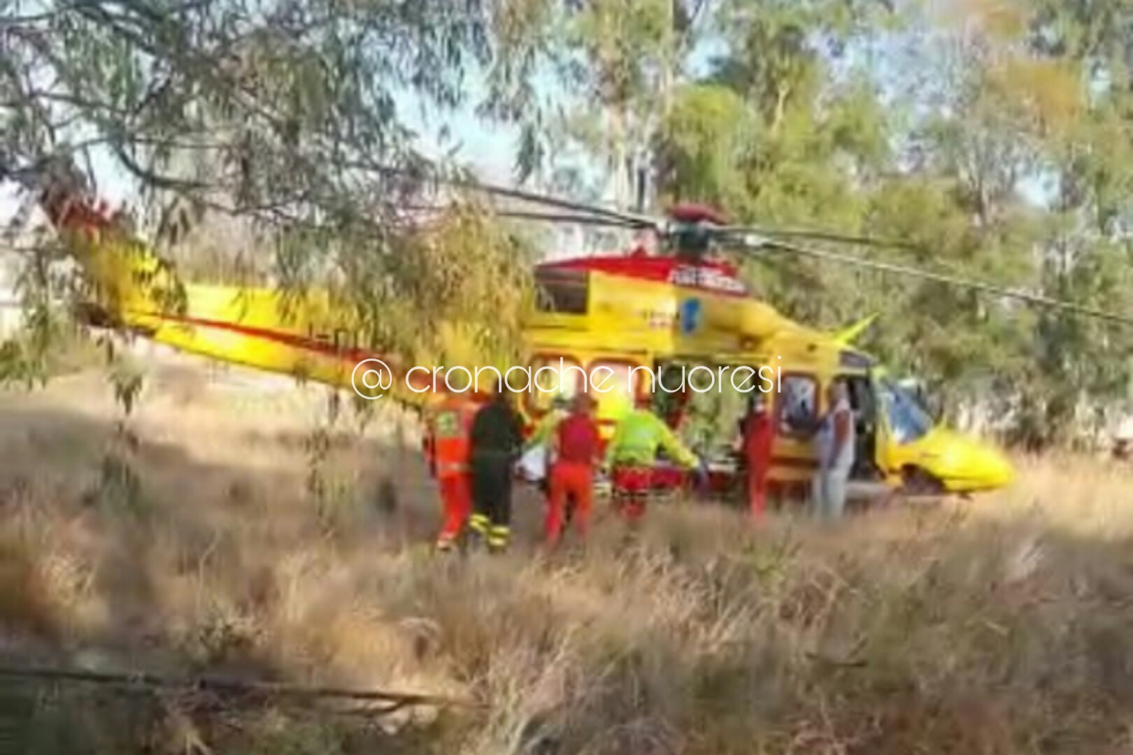 Tragedia sfiorata all’incrocio per Cala Ginepro: centauro in ospedale