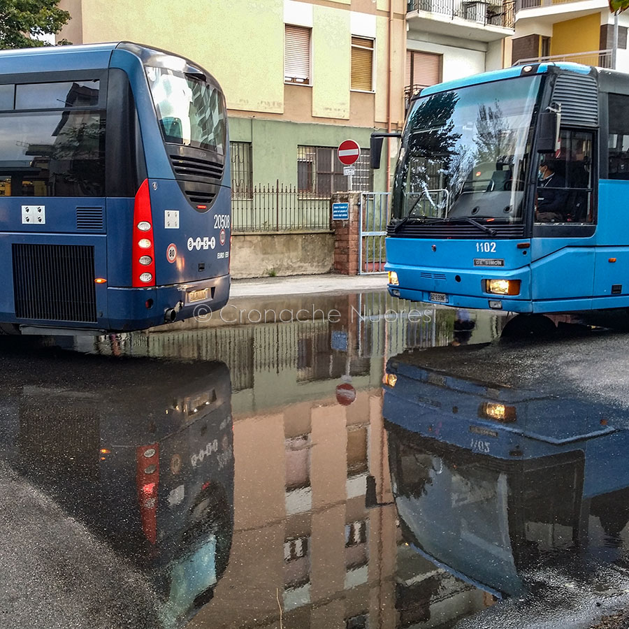 L’odissea dei pendolari di Oniferi: “Pullman sempre pieni, i nostri figli perdono lezioni”