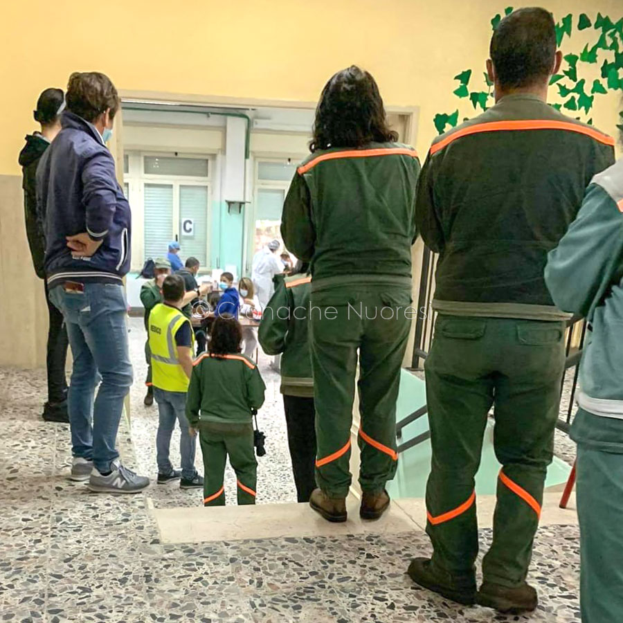 Orune. Il sindaco: “Continuano i contagi da Covid per visite a famiglie di positivi. Se si continua richiudo tutto”