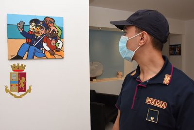 Una delle opere donate da Tamponi alla Questura
