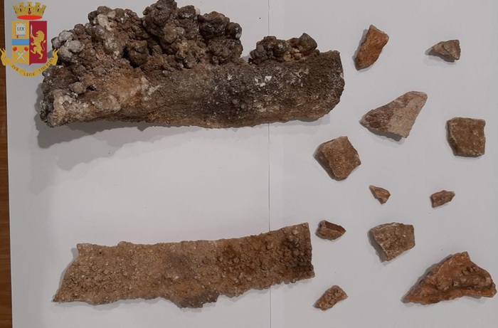 Baunei. Scempio nella Grotta del fico: turista ruba una stalattite di 30mila anni