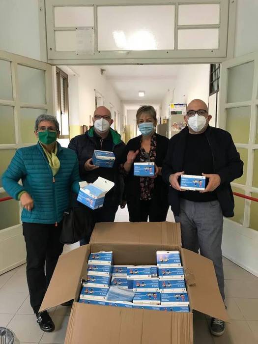 Covid: dal Comune 4mila mascherine per le scuole di Orotelli