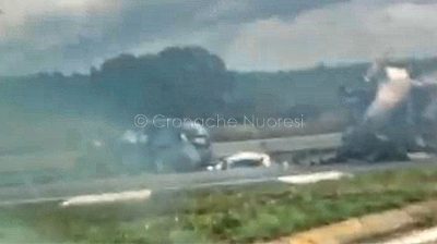 La scena dell'incidente sulla SS 131 (foto di un lettore)