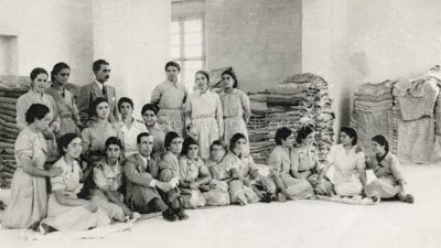 Lavoranti del pastificio Guiso Gallisai (Nuoro, 1941)