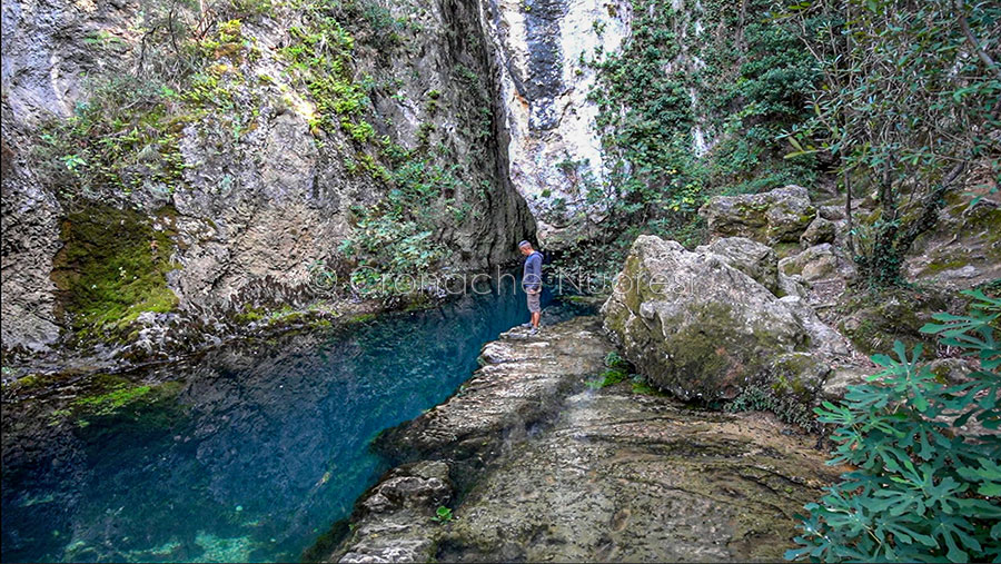 Le piogge abbondanti rendono l’acqua di Su Gologone  torbida e non potabile: autobotte a Oliena e Dorgali