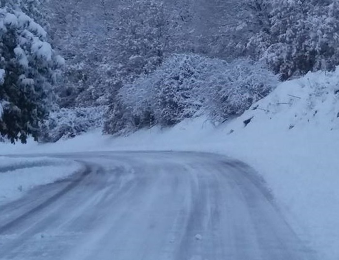 Maltempo. Cadono i primi fiocchi di neve sulle cime del Gennargentu