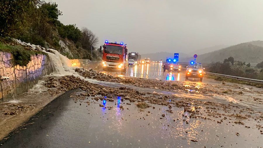 Maltempo: chiuse per allagamenti e frane numerose strade nel Nuorese – VIDEO