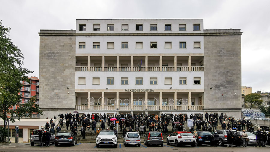 Covid. “Troppi contagi” all’interno del Tribunale: avvocati fermi fino al 11 dicembre
