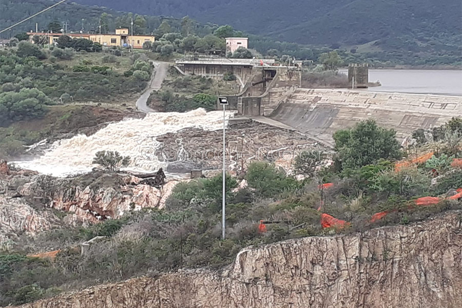 Alluvione in Sardegna: tracima la diga di Torpè, famiglie evacuate a scopo precauzionale
