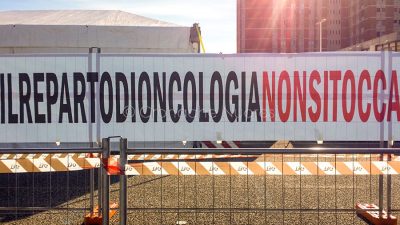 Nuoro, protesta dei malati oncologici al San Franceso ( foto S.Meloni).