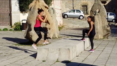Un momento dell'allenamento in piazza Satta (foto S.Novellu)