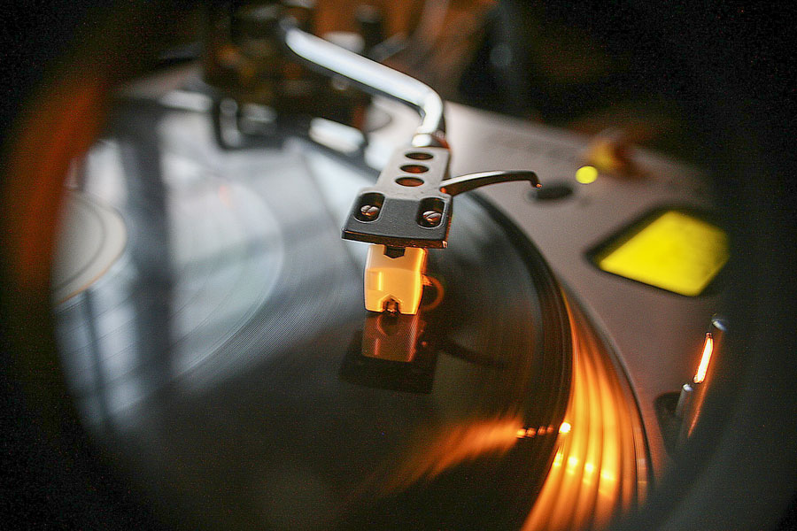 Discoteche chiuse nonostante il green pass – E VOI COSA NE PENSATE?