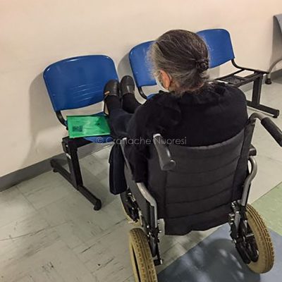 La donna in attesa al Pronto soccorso di Nuoro