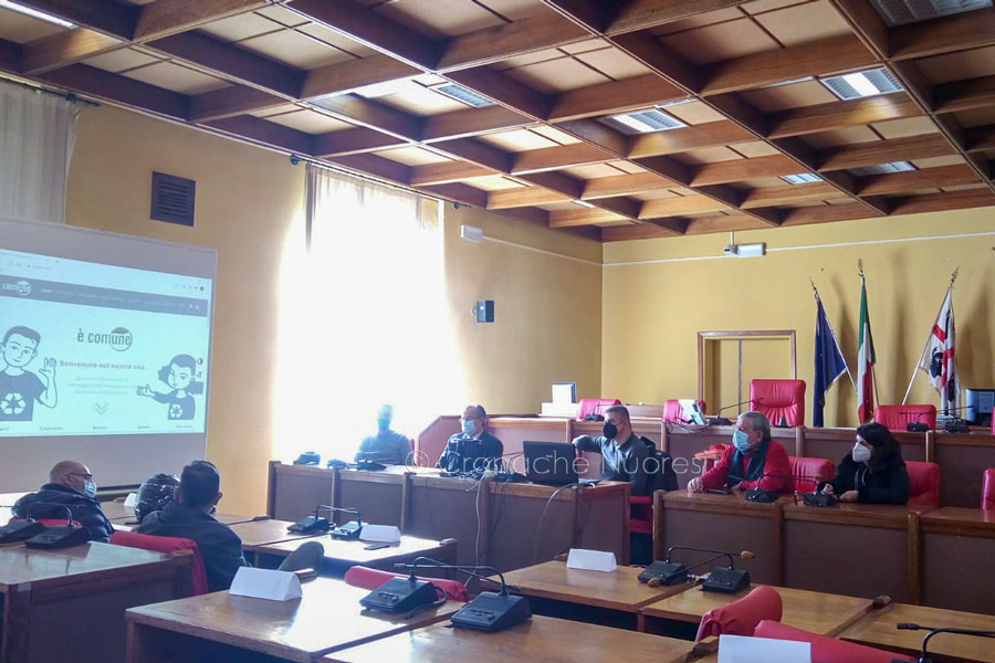 Nuoro. Presentato il nuovo portale web di è-comune a servizio della cittadinanza