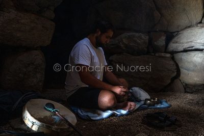 Oniferi. Solstizio d'estate a nuraghe Ola (foto S.Novellu)