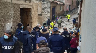 Gli uomini di Forestas in azione a Bitti