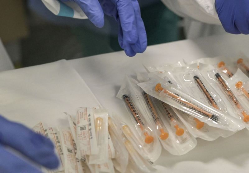 Coronavirus. A oggi in Italia somministrate oltre 122 mila dosi di vaccino