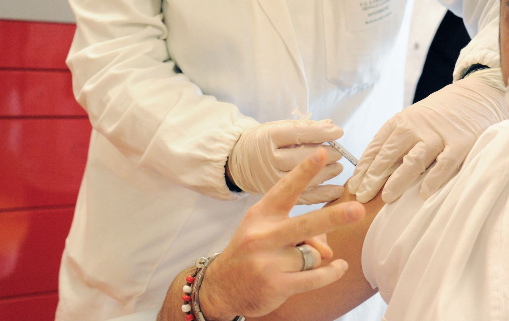 Covid. “La Sardegna all’ultimo posto per la somministrazione dei vaccini”