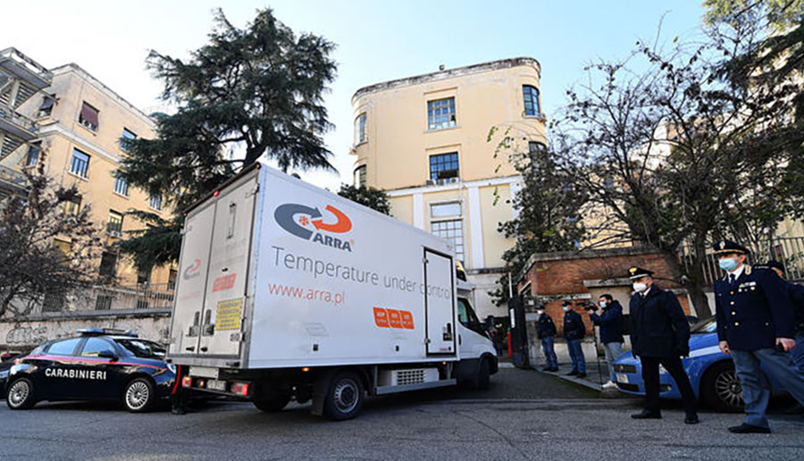 Covid: Scopriamo il vaccino “Moderna”. Arrivate le prime 47 mila dosi