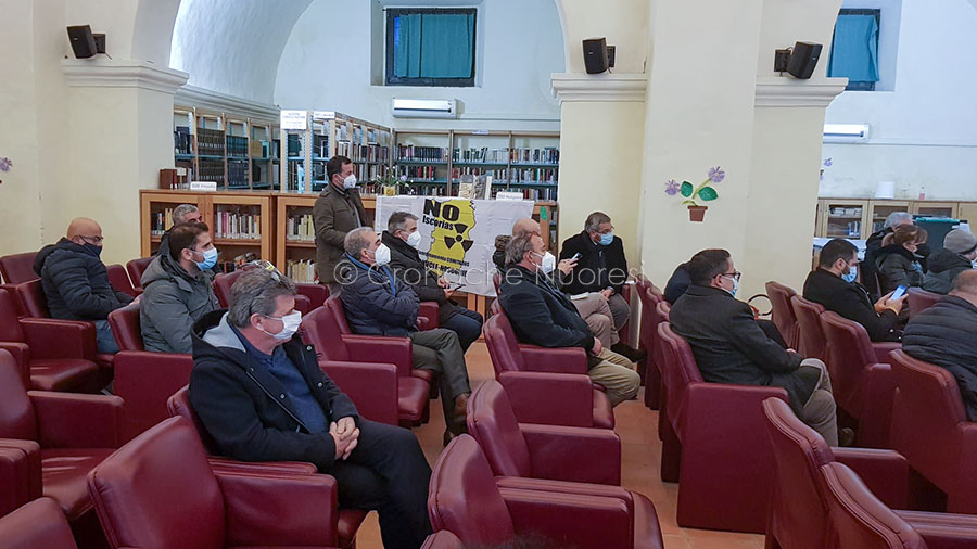 Netta opposizione dei sindaci, riuniti a Mandas, al deposito di scorie nucleari nei loro territori