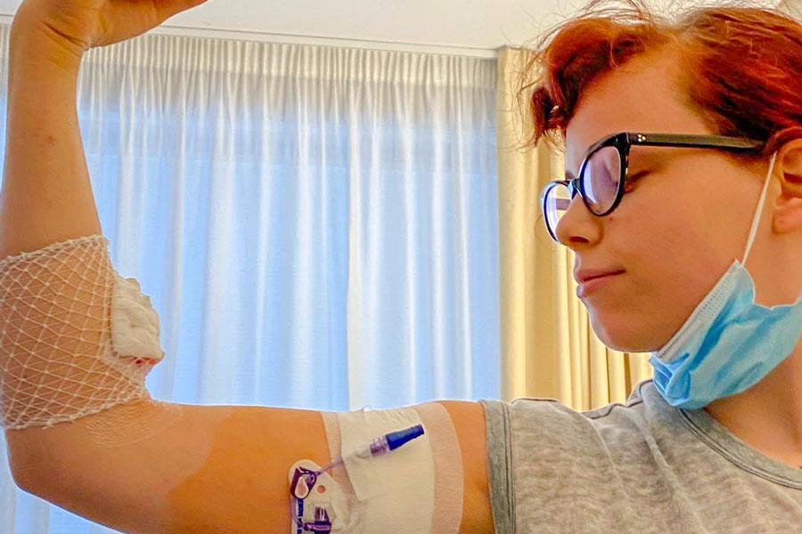 Teresa, la figlia di Jovanotti racconta sui social: “Dopo 7 mesi sono guarita dal cancro”