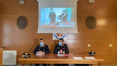 Un momento della conferenza stampa dai Carabinieri