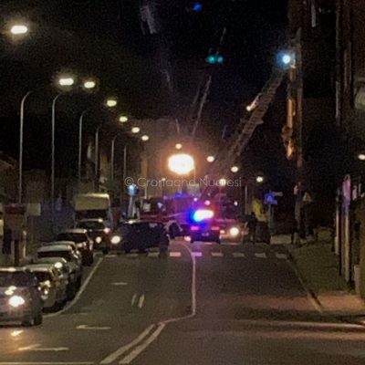 Vigili del fuoco sul luogo del crollo