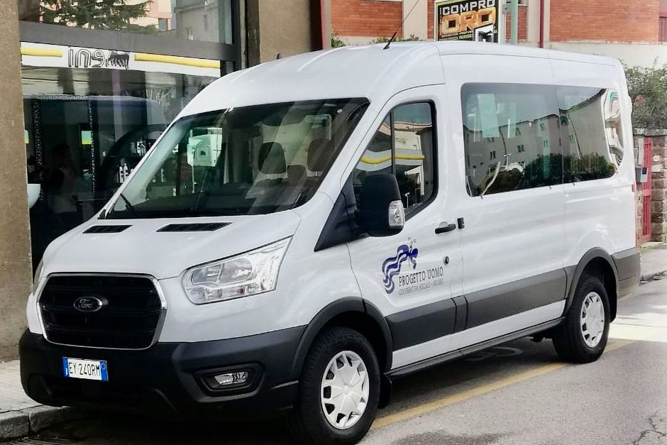 Nuoro. La cooperativa “Progetto Uomo” acquista un nuovo furgone per disabili