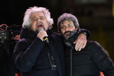 Beppe Grillo e Roberto Fico