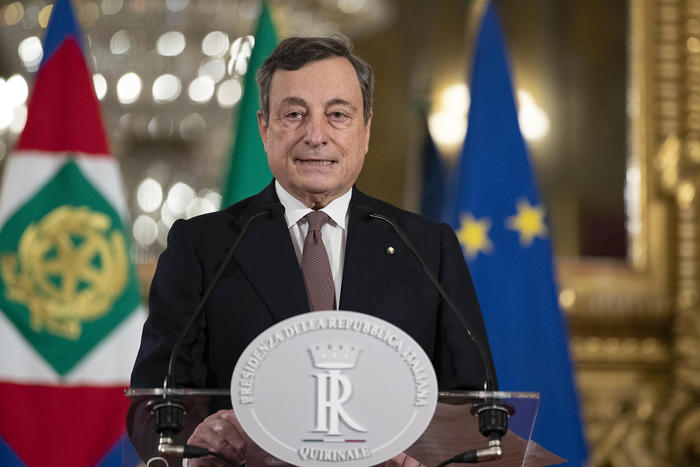 Governo. Stasera una riunione alle 19.00 tra Draghi e ministri: si accelera sul Dpcm