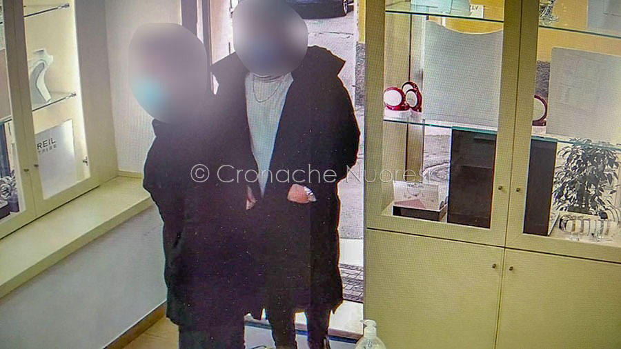 Siniscola. Dopo il furto in gioielleria ladri incastrati dalle telecamere